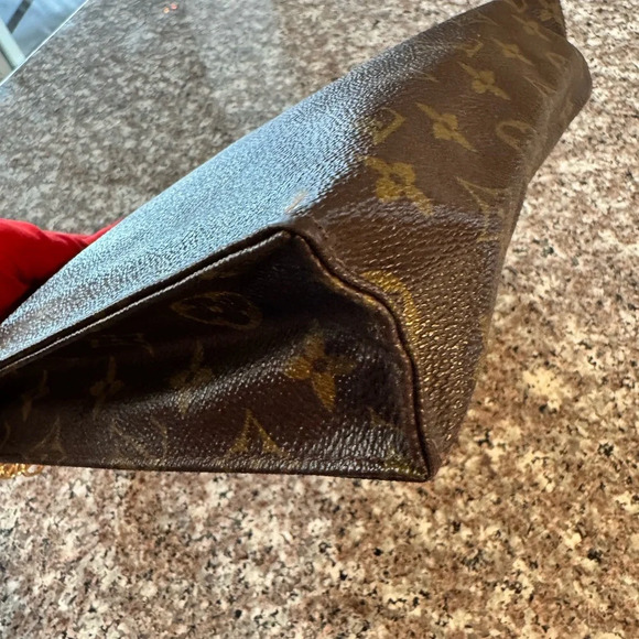 - Vintage LOUIS VUITTON Monogram Pouche Toilette 26 Clutch Bag converted - Picture 7 of 17